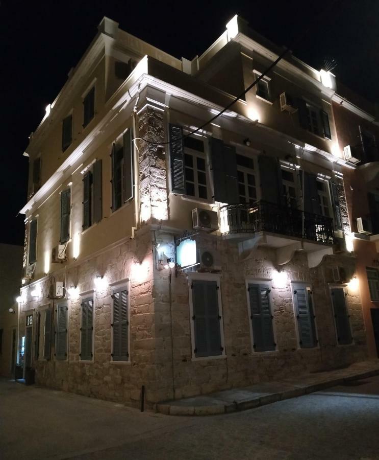 Fiera Guesthouse Ermoupoli Exterior photo